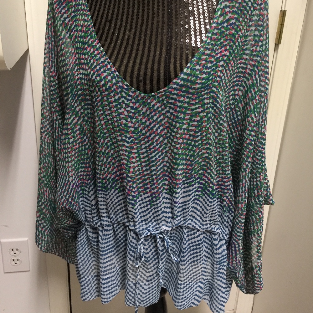 CAbi Split Design Tunic SZ M